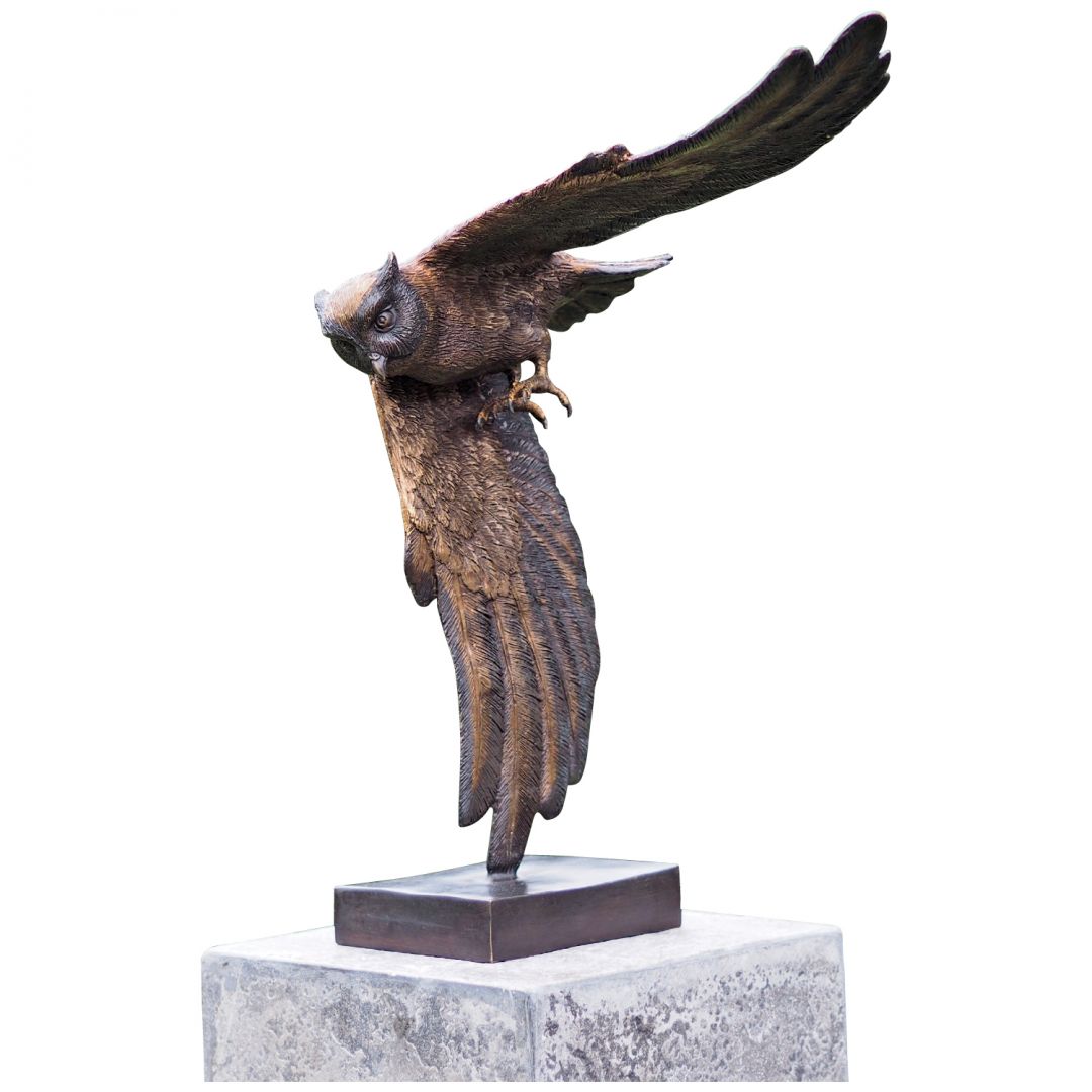 Gartenskulptur Fliegende Eule (ohne Steinsockel), Bronze  1
